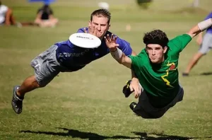 Read more about the article The Ultimate Frisbee Game: A Guide for Young Champions